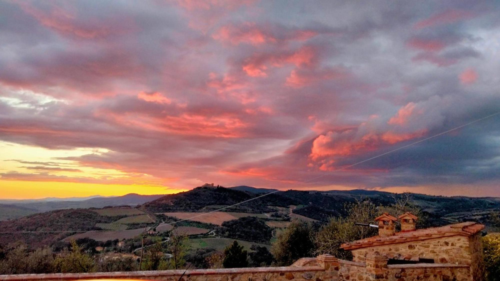 Agriturismo Grossola Castiglione dʼOrcia Exterior foto