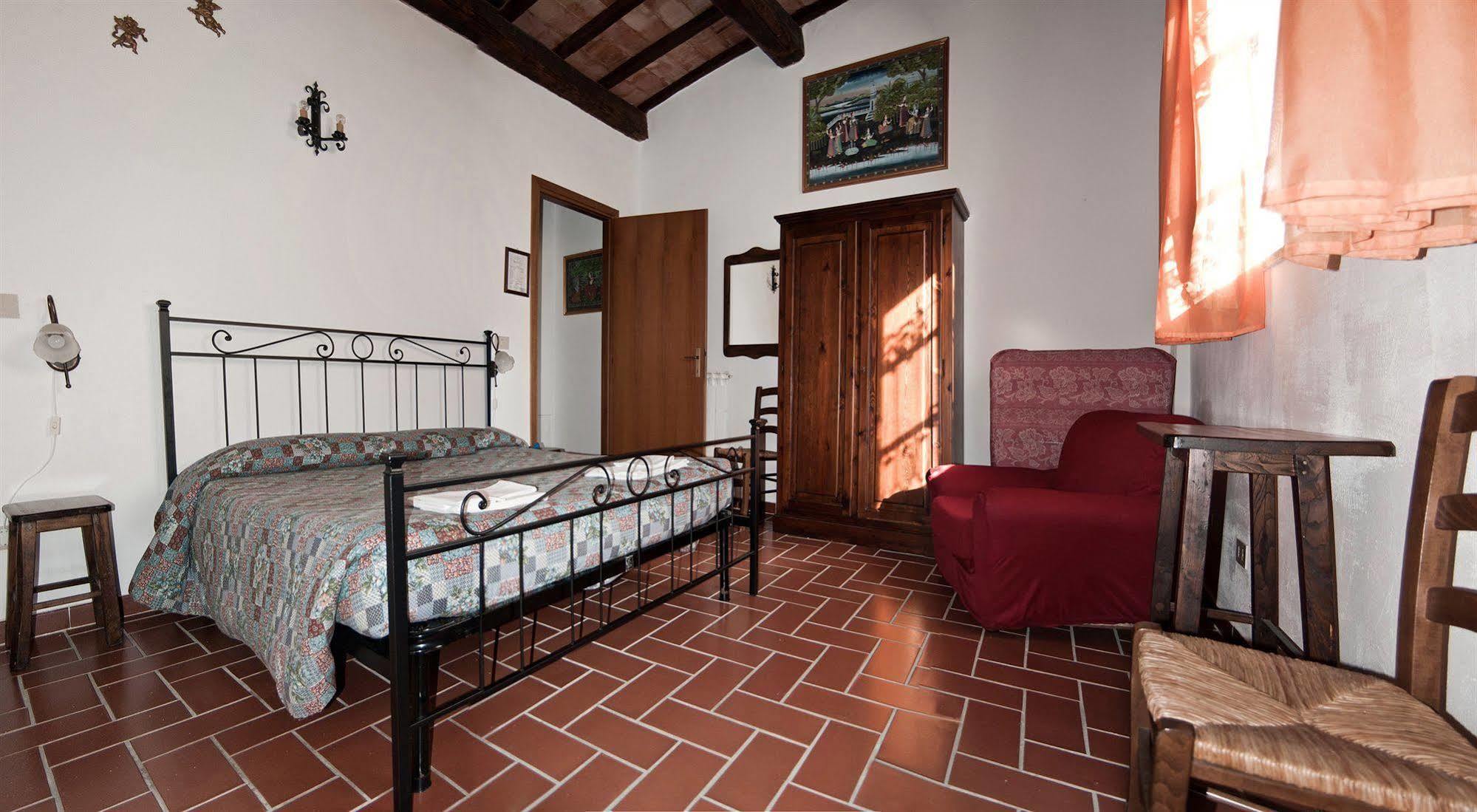 Agriturismo Grossola Castiglione dʼOrcia Exterior foto